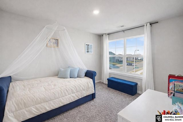 12913 S 45th Avenue, Bellevue, NE 68133