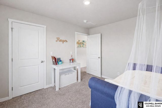 12913 S 45th Avenue, Bellevue, NE 68133