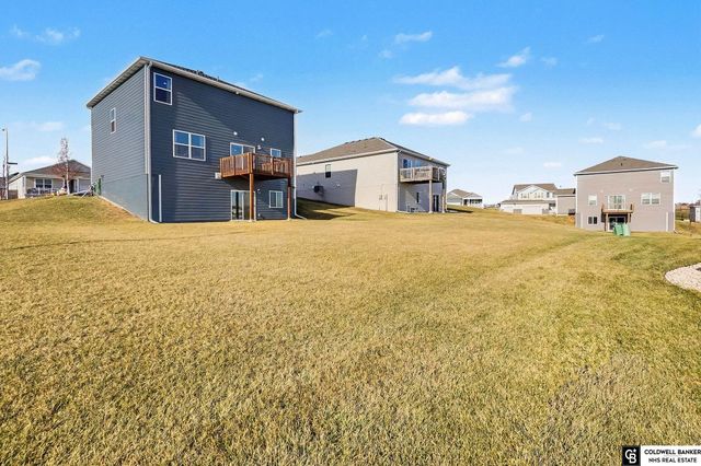12913 S 45th Avenue, Bellevue, NE 68133