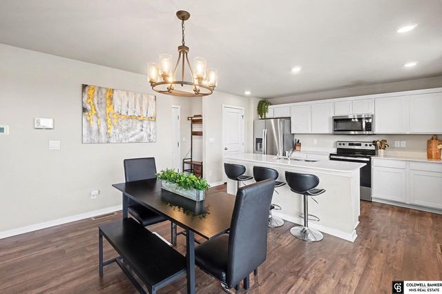 12913 S 45th Avenue, Bellevue, NE 68133