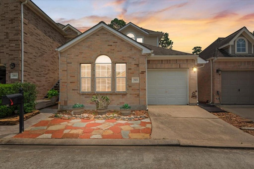2919 Crescent Star Road, Spring, TX 77388