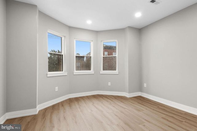 2637 N 28TH ST, Philadelphia, PA 19132