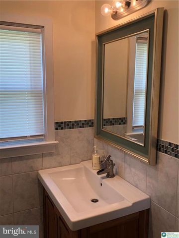 1931 MEADOWS RD, Bethlehem, PA 18015