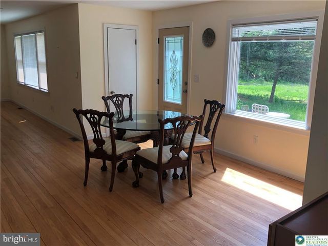 1931 MEADOWS RD, Bethlehem, PA 18015