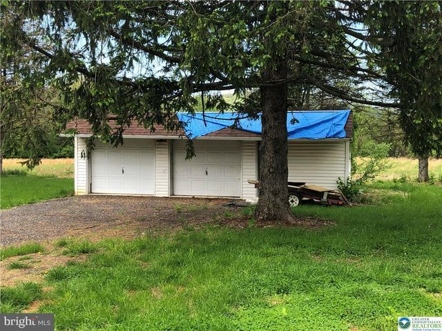 1931 MEADOWS RD, Bethlehem, PA 18015