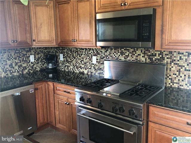 1931 MEADOWS RD, Bethlehem, PA 18015