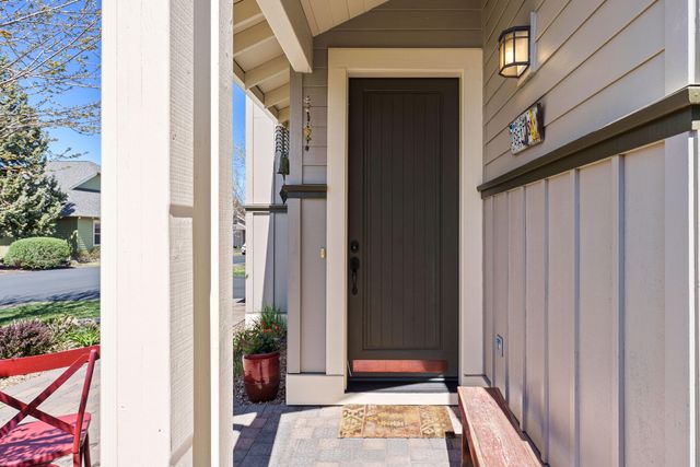 11144 Desert Sky Loop, Redmond, OR 97756