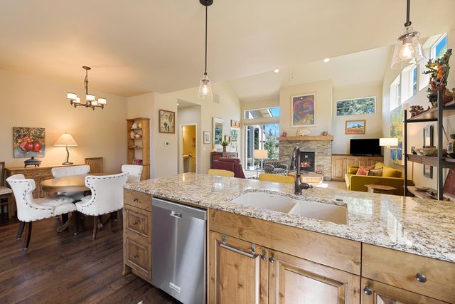 11144 Desert Sky Loop, Redmond, OR 97756