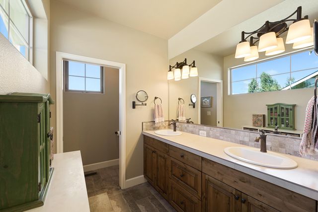 11144 Desert Sky Loop, Redmond, OR 97756