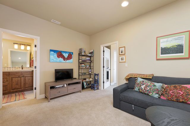 11144 Desert Sky Loop, Redmond, OR 97756