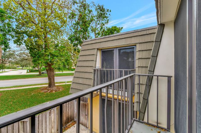 311 3rd Way, West Palm Beach, FL 33407