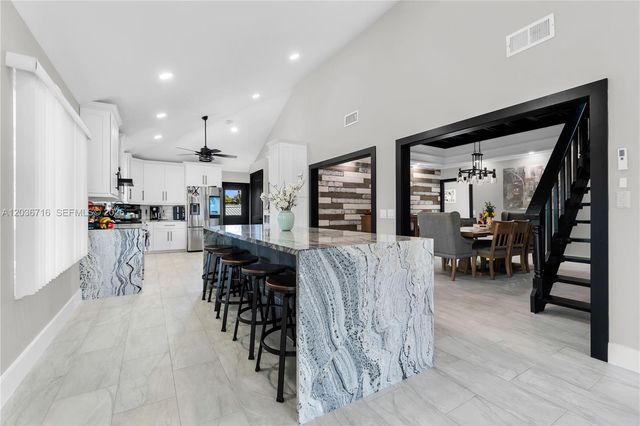 5049 Cleveland Road, Delray Beach, FL 33484