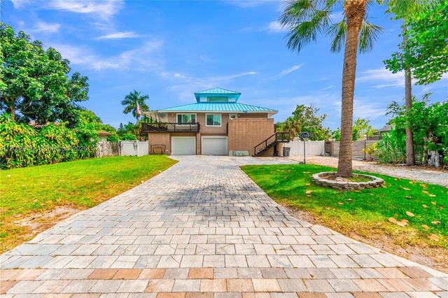 5049 Cleveland Road, Delray Beach, FL 33484