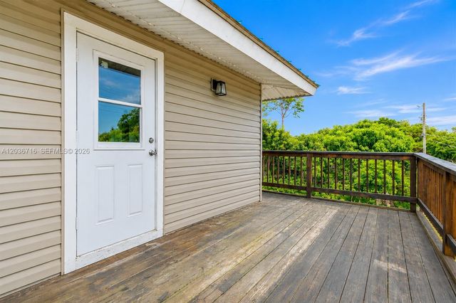 5049 Cleveland Road, Delray Beach, FL 33484