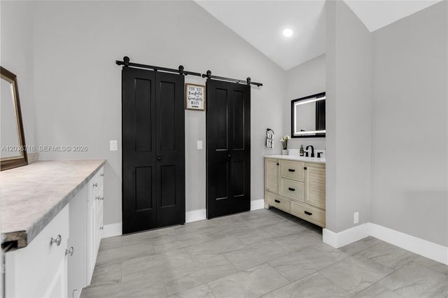 5049 Cleveland Road, Delray Beach, FL 33484