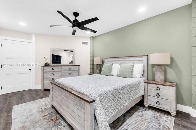 5049 Cleveland Road, Delray Beach, FL 33484