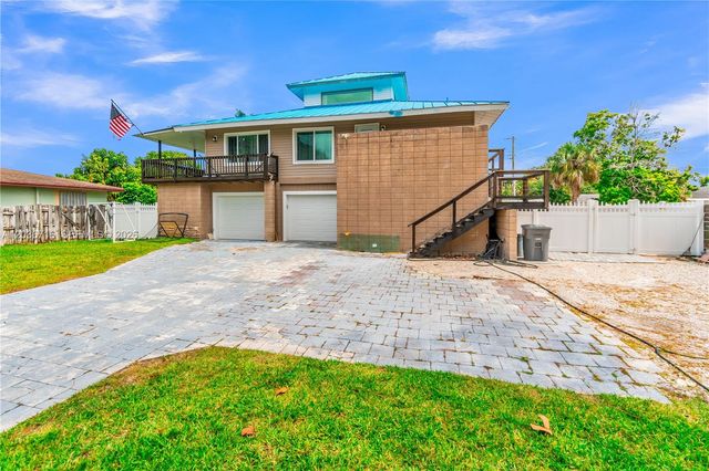 5049 Cleveland Road, Delray Beach, FL 33484