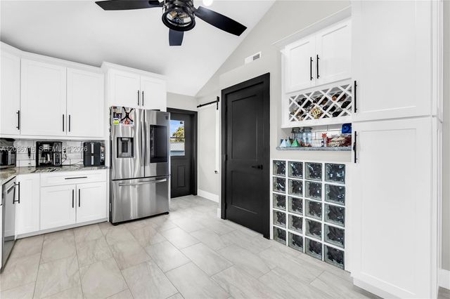 5049 Cleveland Road, Delray Beach, FL 33484