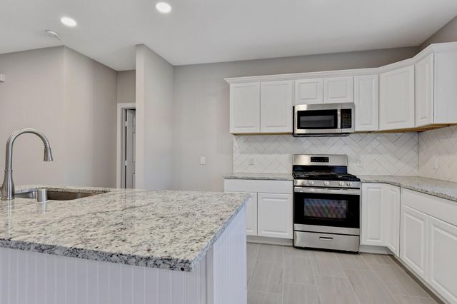 921 W Collins Street, Denison, TX 75020