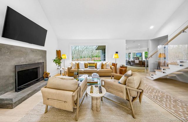 177 Bridies Path, Southampton, NY 11968