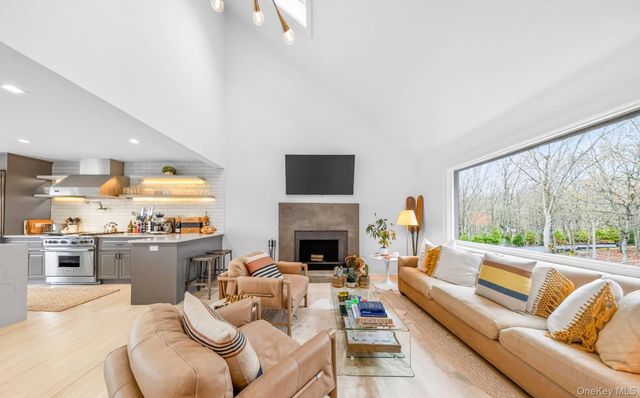 177 Bridies Path, Southampton, NY 11968