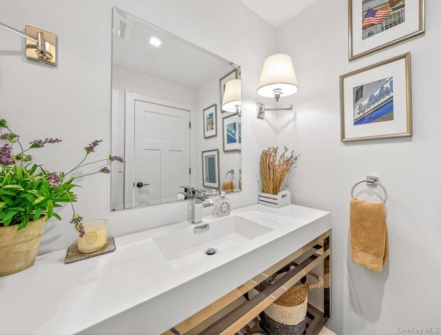 177 Bridies Path, Southampton, NY 11968