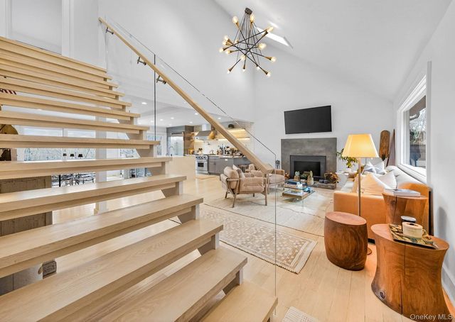 177 Bridies Path, Southampton, NY 11968