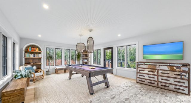 177 Bridies Path, Southampton, NY 11968