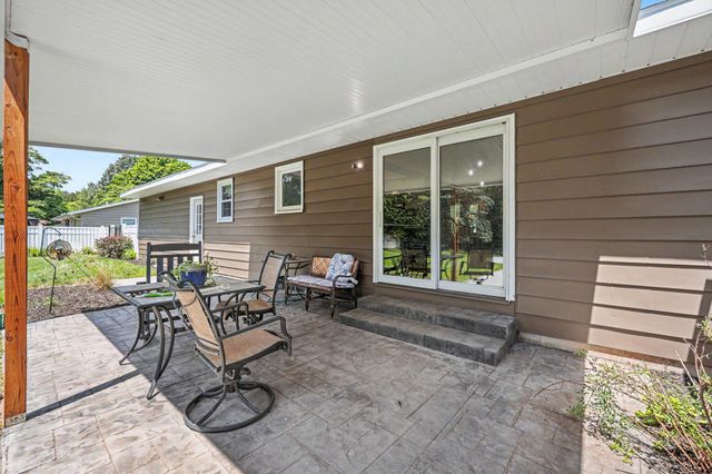 2256 Rogue River Road NE, Belmont, MI 49306