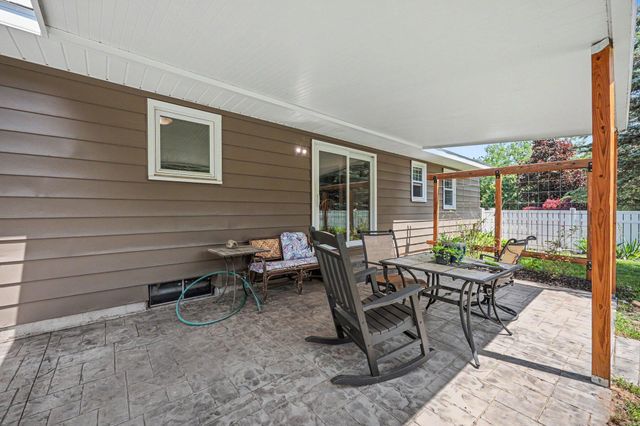 2256 Rogue River Road NE, Belmont, MI 49306