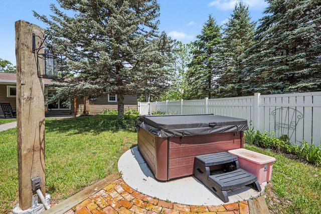 2256 Rogue River Road NE, Belmont, MI 49306