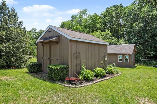 2256 Rogue River Road NE, Belmont, MI 49306