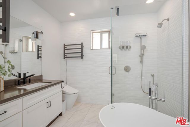 5737 Camellia Avenue 118, North Hollywood (los Angeles), CA 91601