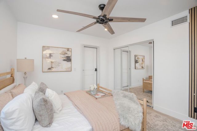 5737 Camellia Avenue 118, North Hollywood (los Angeles), CA 91601