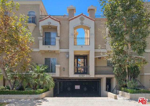 5737 Camellia Avenue 118, North Hollywood (los Angeles), CA 91601