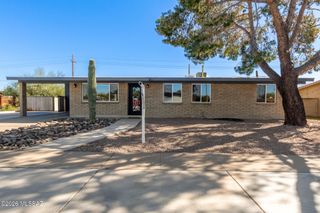 7596 N Meredith Boulevard, Tucson, AZ 85741