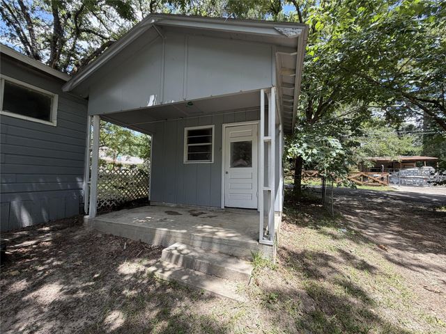 5958 Skylane Drive, Montgomery, TX 77316