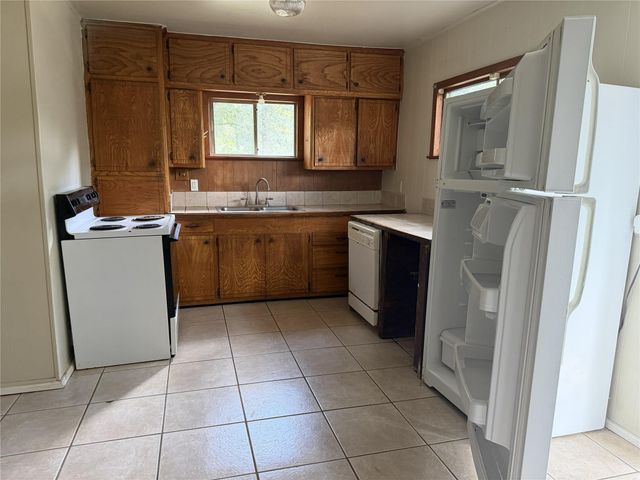 5958 Skylane Drive, Montgomery, TX 77316