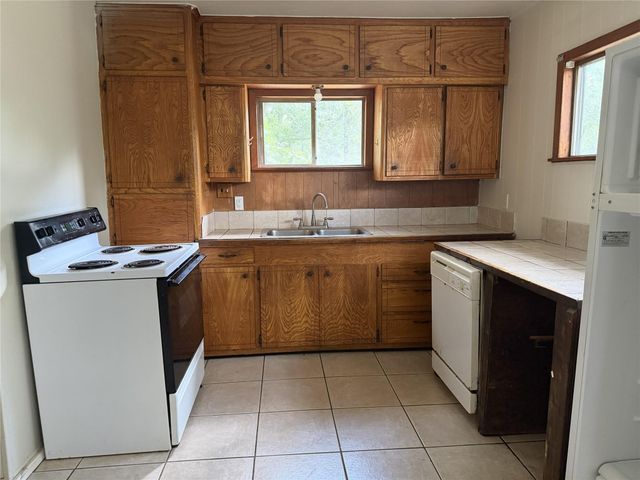 5958 Skylane Drive, Montgomery, TX 77316