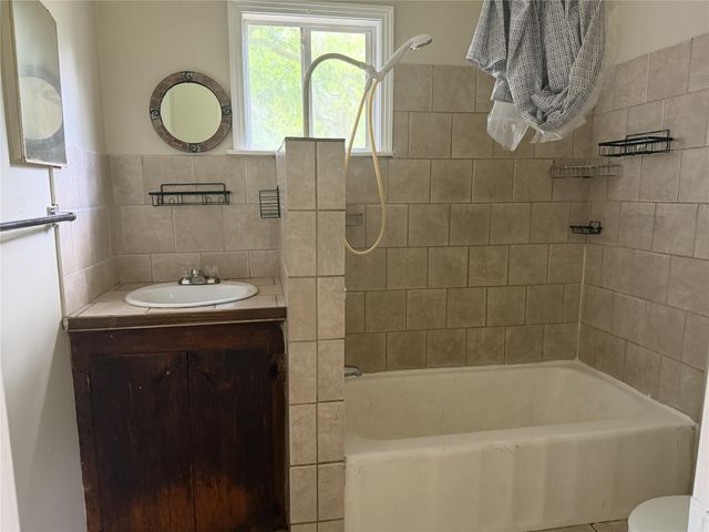 5958 Skylane Drive, Montgomery, TX 77316