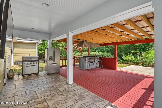 11526 Haleiwa Place, Diamondhead, MS 39525