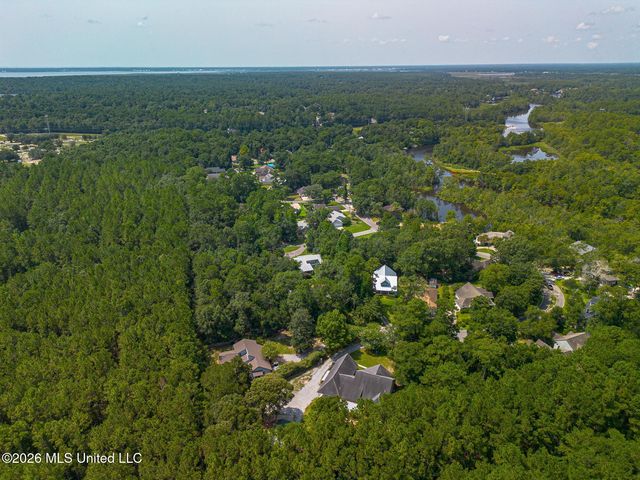 11526 Haleiwa Place, Diamondhead, MS 39525