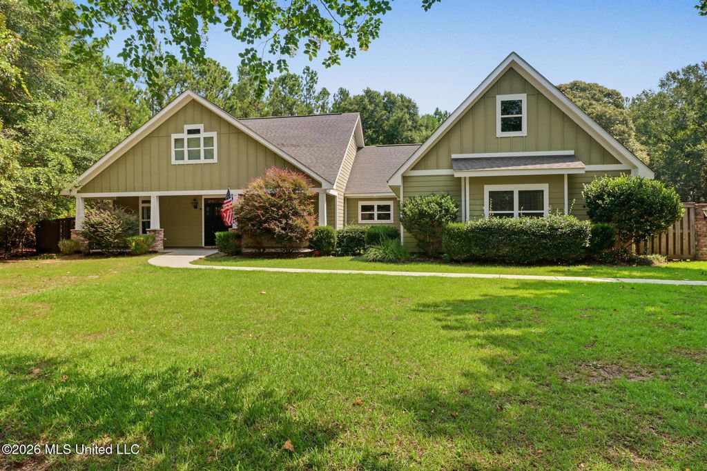 11526 Haleiwa Place, Diamondhead, MS 39525