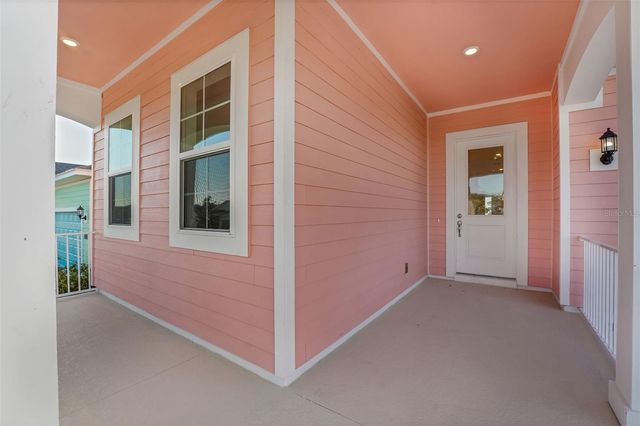 1018 FIESTA KEY CIRCLE, Lady Lake, FL 32159