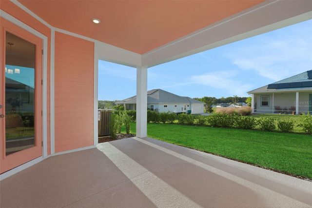 1018 FIESTA KEY CIRCLE, Lady Lake, FL 32159