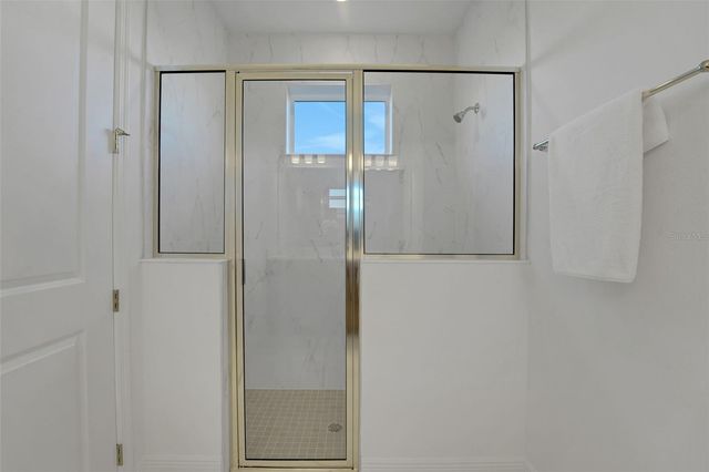 1018 FIESTA KEY CIRCLE, Lady Lake, FL 32159