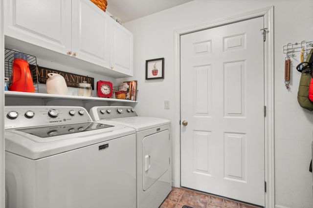 1111 Ledgestone Lane, Branson West, MO 65737