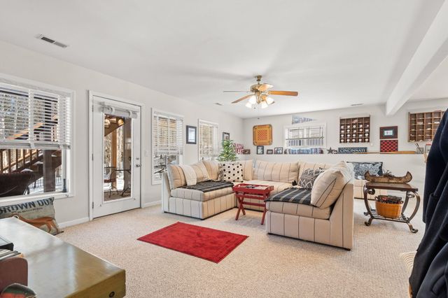 1111 Ledgestone Lane, Branson West, MO 65737