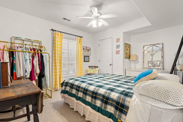 1111 Ledgestone Lane, Branson West, MO 65737