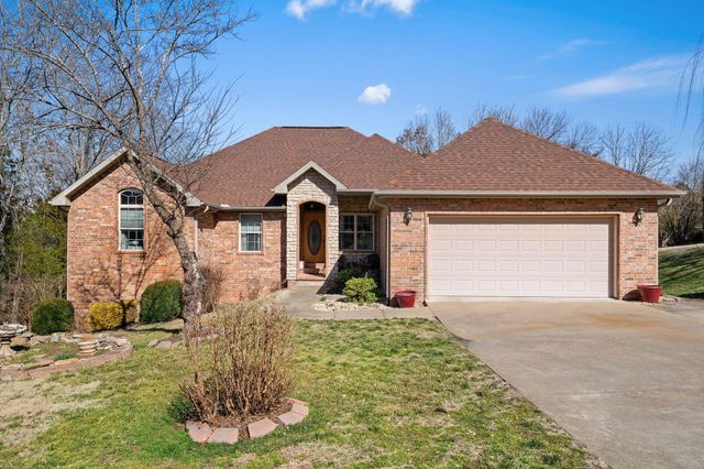 1111 Ledgestone Lane, Branson West, MO 65737